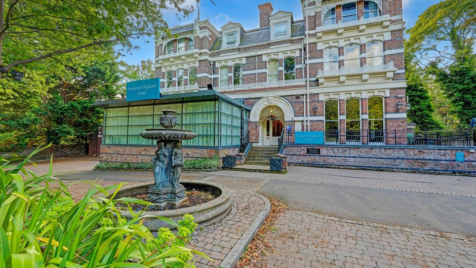 Liverpool Aigburth Hotel Exterior