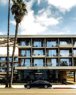 Shore Hotel