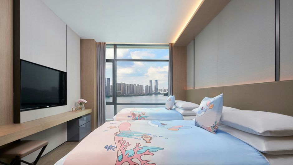 The Meixi Lake, Marriott Exec Apartments Room
