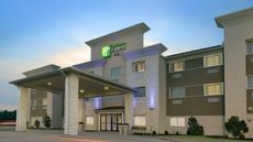 Holiday Inn Express & Suites Magnolia