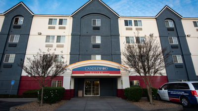 Candlewood Suites Airport