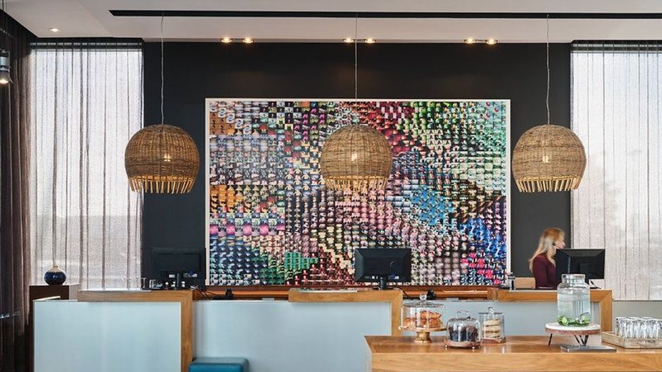 ALT Hotel Quartier DIX30 Lobby