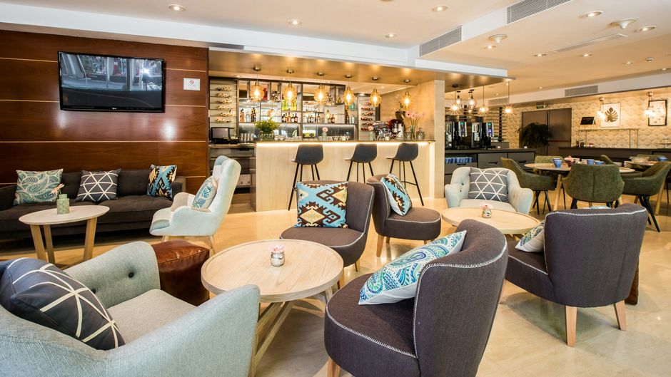 Leonardo Hotel Barcelona Gran Via Lobby