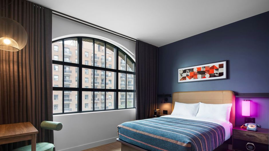 Moxy Ottawa Downtown Room
