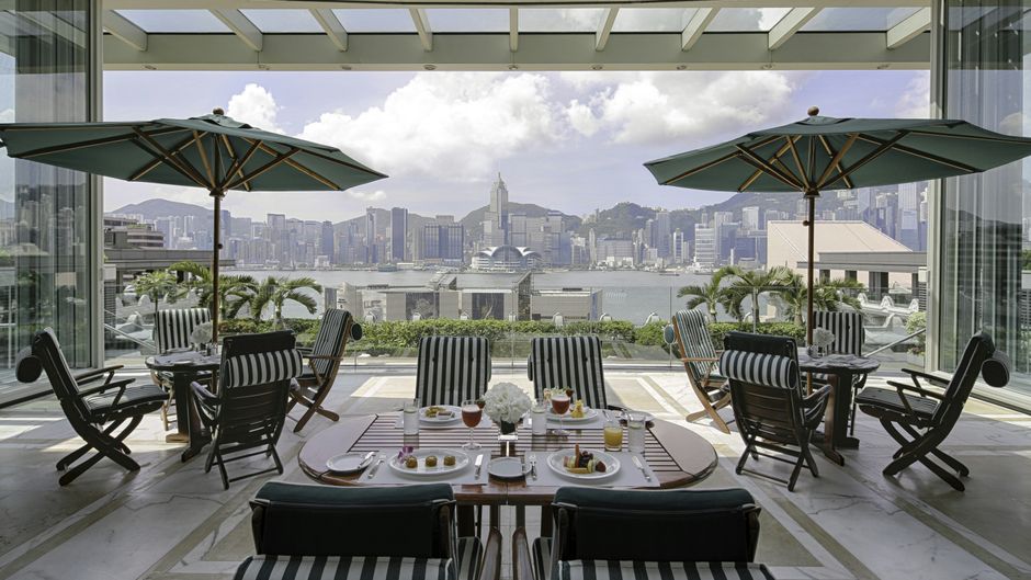The Peninsula Hong Kong Pool