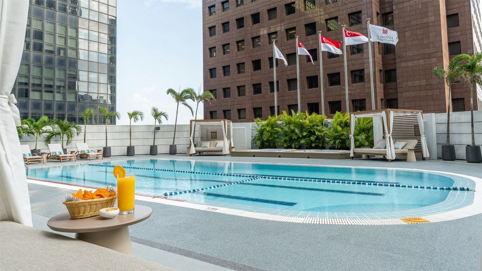 M Hotel Singapore Pool