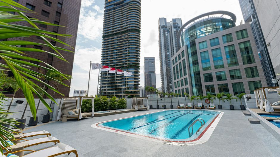 M Hotel Singapore Pool
