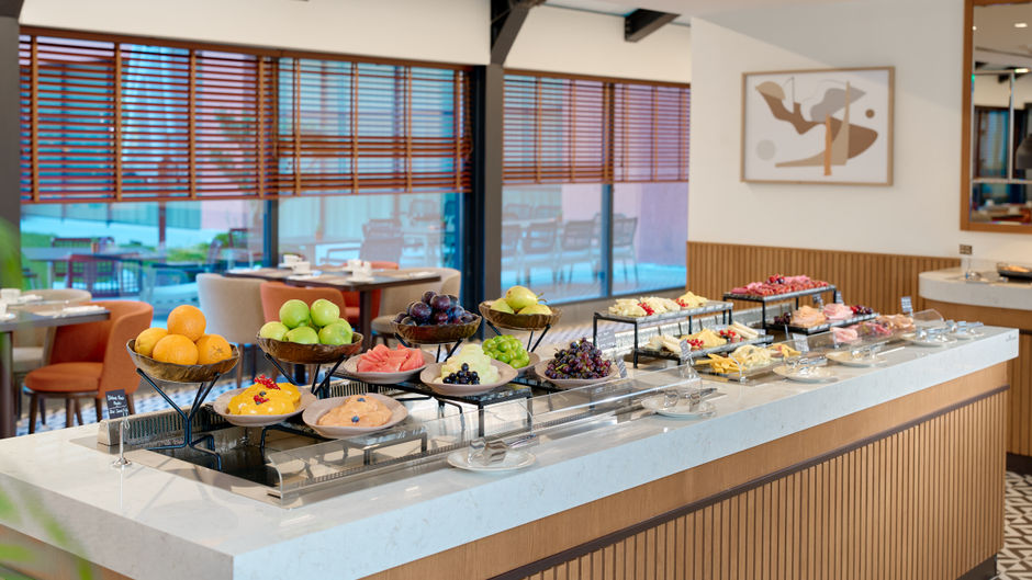 Crowne Plaza Zeytinburnu by IHG Restaurant