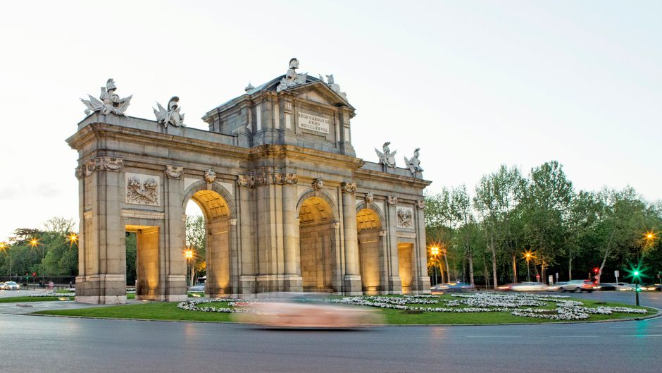 Hospes Puerta de Alcala Exterior