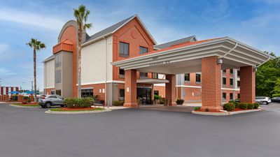 Holiday Inn Express Savannah S I95