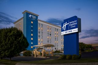 Holiday Inn Express & Sts W Catonsville