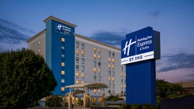 Holiday Inn Express & Sts W Catonsville