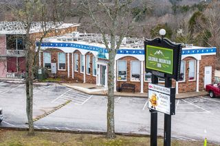 Colonial Mountain Inn