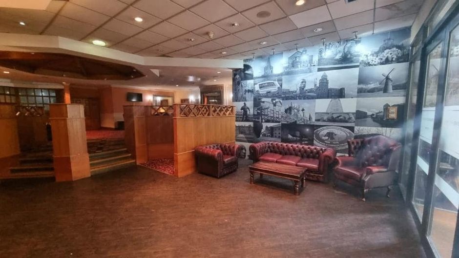 Wigan Oak Hotel Lobby