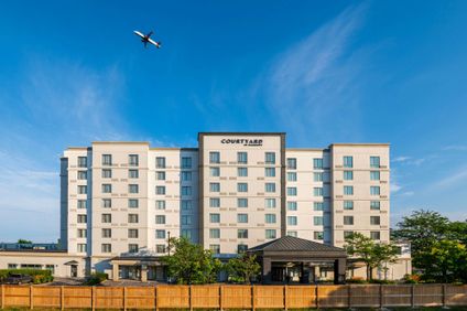 Courtyard by Marriott Toronto Airport