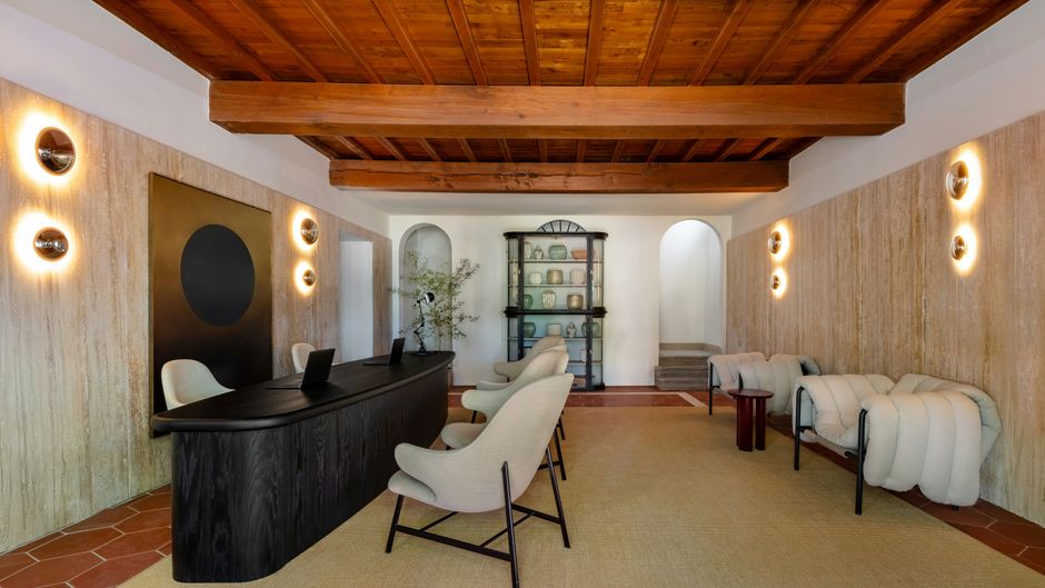 Chapter Chianti Lobby