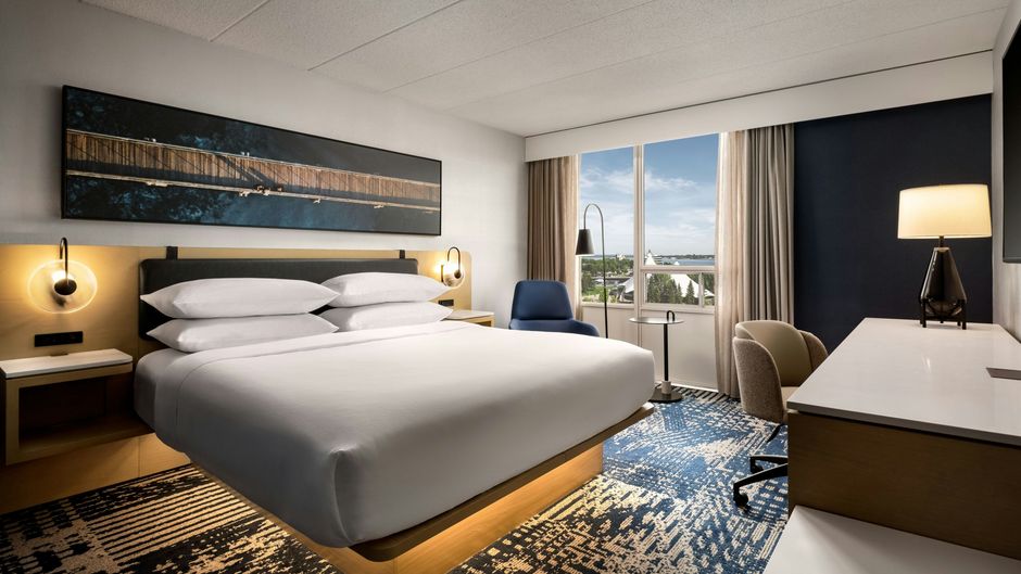Delta Hotels Sault Ste. Marie Waterfront Suite