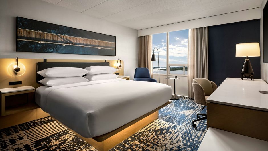 Delta Hotels Sault Ste. Marie Waterfront Room