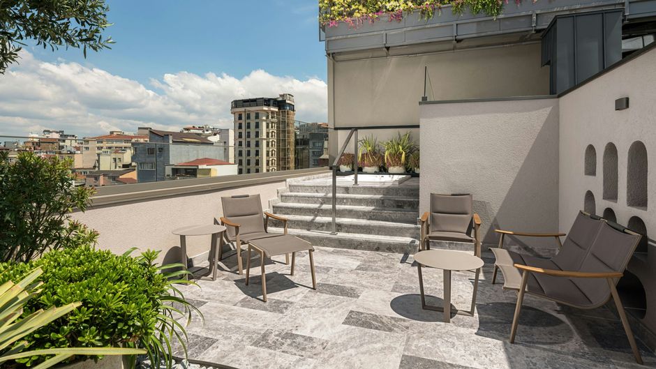 Aloft Istanbul Karakoy Pool