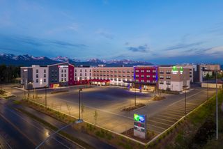 Holiday Inn Express & Suites Anchorage