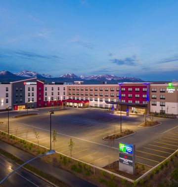 Holiday Inn Express & Suites Anchorage