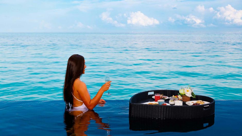 Hard Rock Hotel Maldives Pool