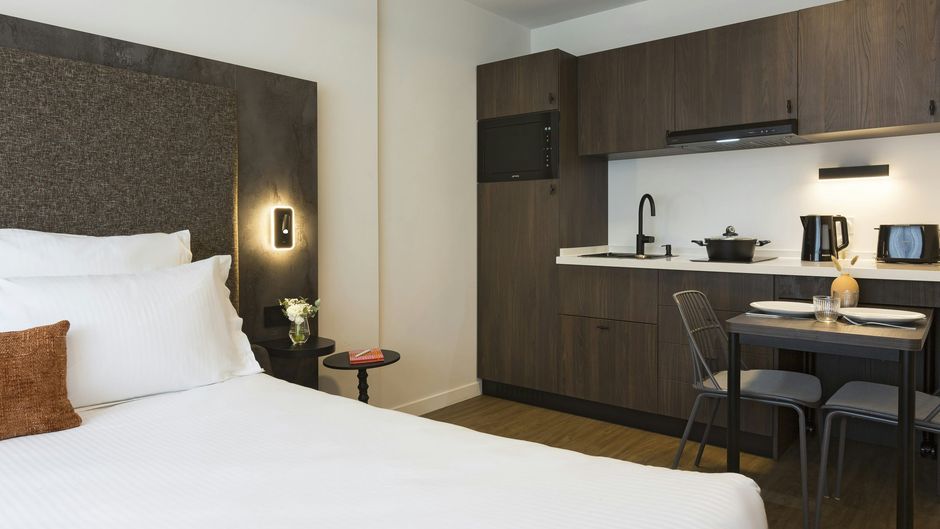 Neho Suites Saint-Jean de Maurienne Room