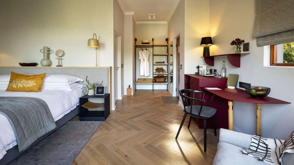 The Peech Hotel Room
