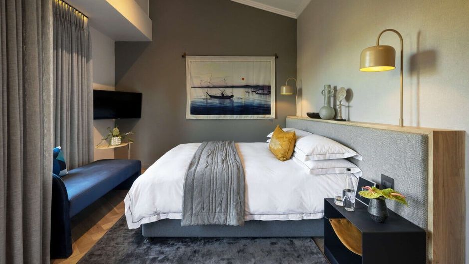 The Peech Hotel Room