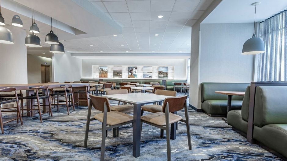 Fairfield Inn & Suites St. John's Restaurant