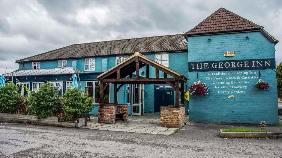 The George Inn Exterior