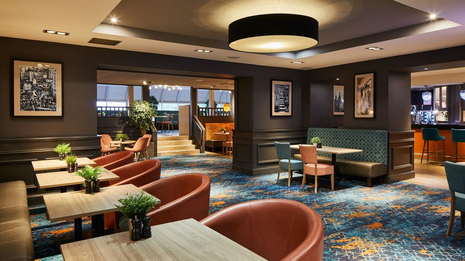 Leonardo Edinburgh Murrayfield Lobby