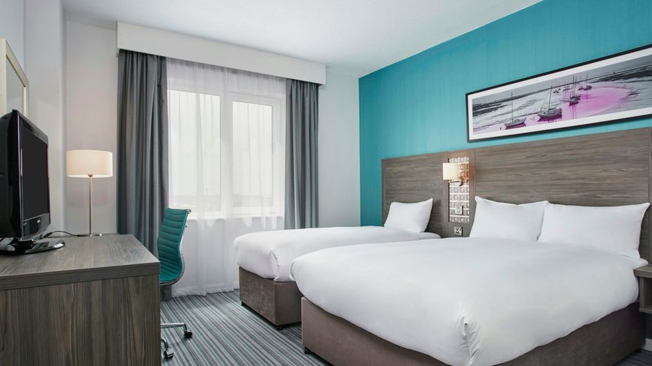 Leonardo Hotel Aberdeen Airport Room