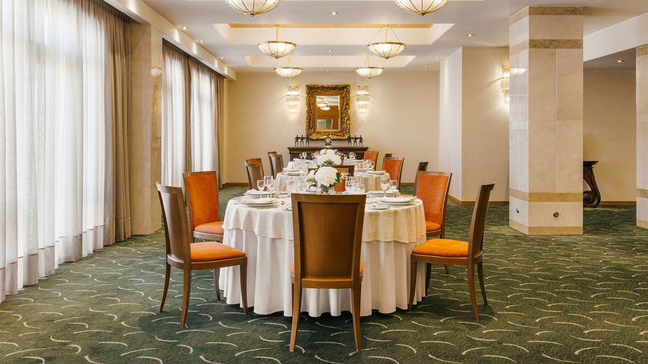 Divani Palace Larisa Restaurant