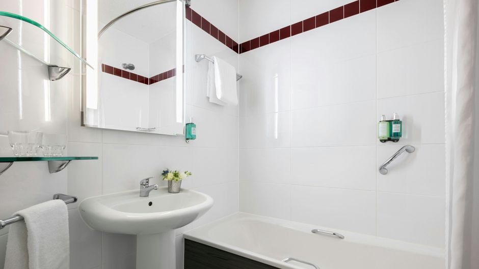 Leonardo Hotel Brighton Room