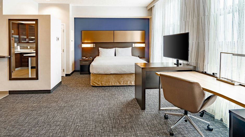 Residence Inn by Marriott Calgary South Suite