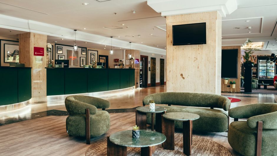 Leonardo Hotel Frankfurt City South Lobby