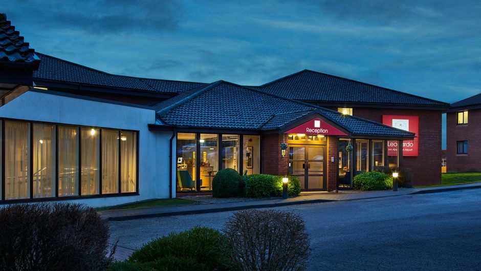 Leonardo Inn Hotel Aberdeen Airport Exterior