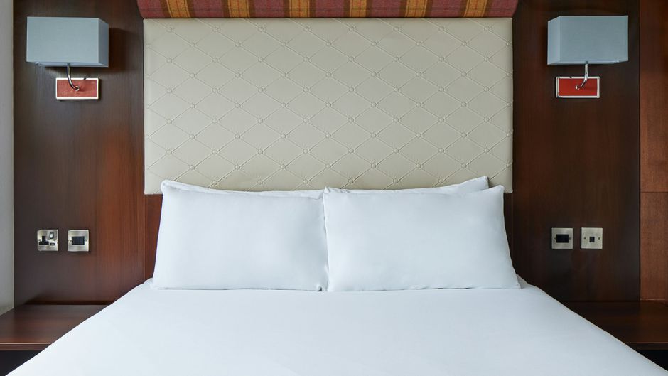 Leonardo Inn Glasgow West End Room