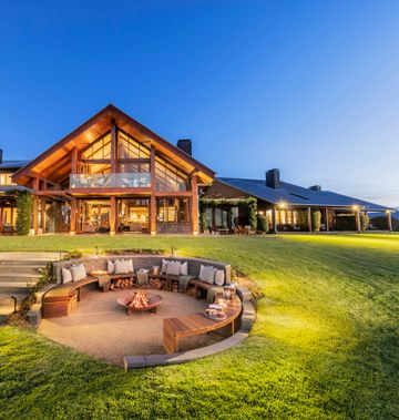 Spicers Peak Lodge