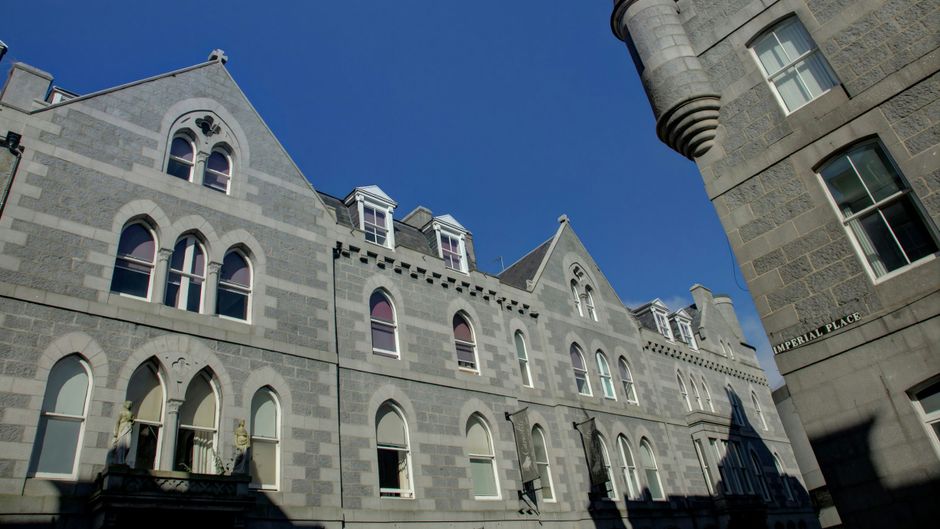 Carmelite Hotel Exterior