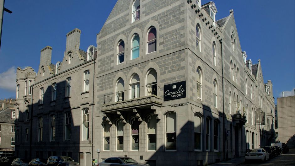 Carmelite Hotel Exterior