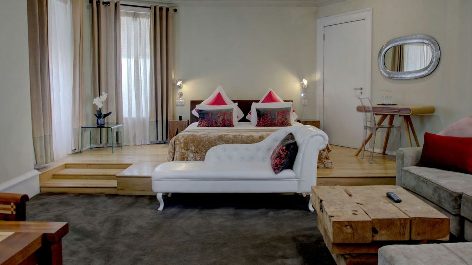 Carmelite Hotel Suite