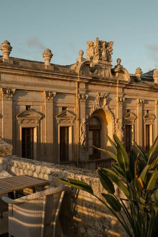 The Xara Palace