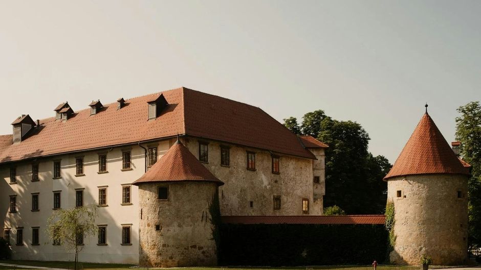 Hotel Grad Otocec Exterior