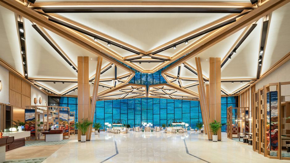 Holiday Inn Resort Kanas Hemu Lobby