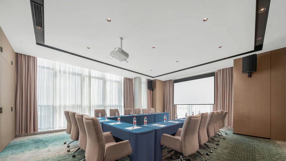 Holiday Inn Exp Taizhou Toumen Port Meeting