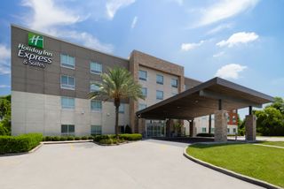 Holiday Inn Express & Suites Chalmette