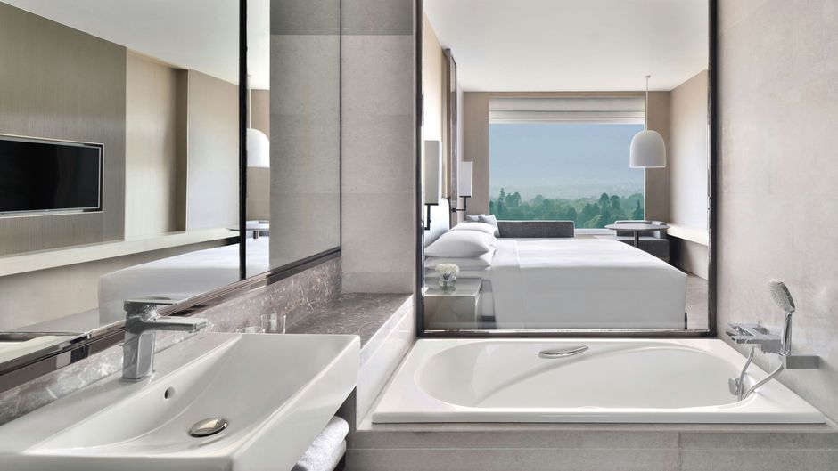 Kathmandu Marriott Hotel Room