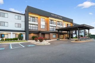 Courtyard Albany